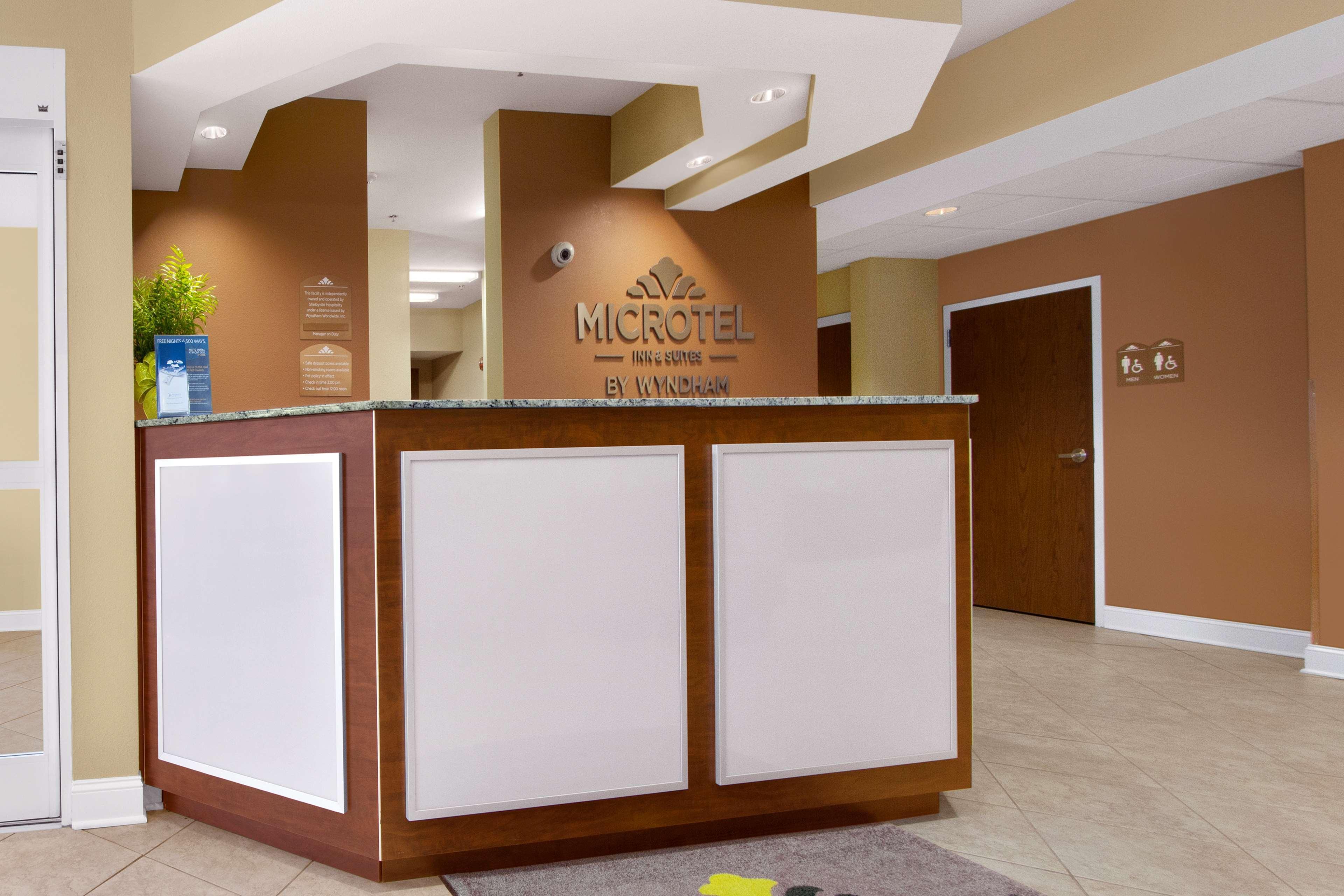 Microtel Inn & Suites By Wyndham Shelbyville Exterior photo